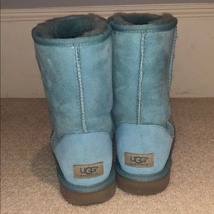 Classic short style uggs